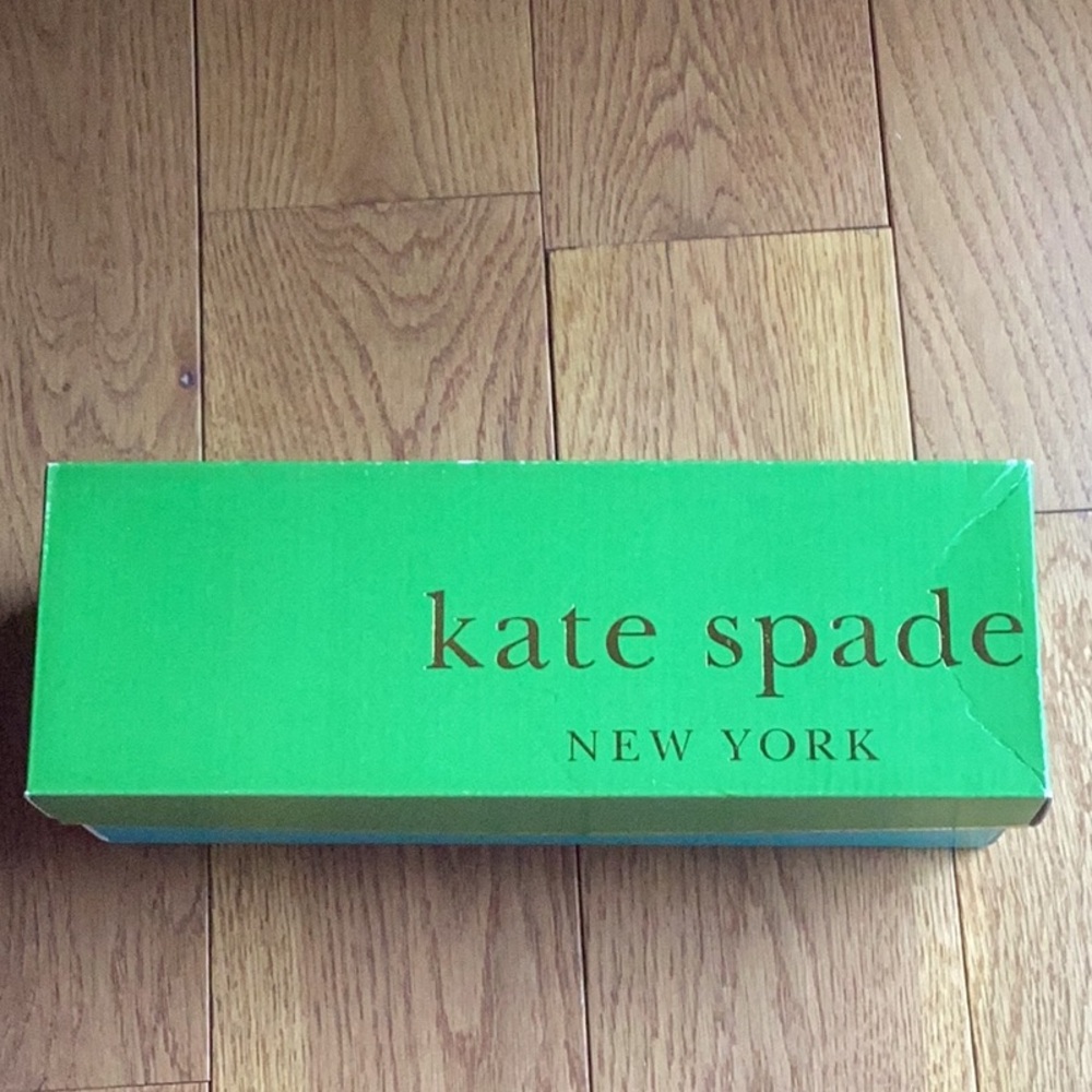 Kate Spade flip,flops . Like new